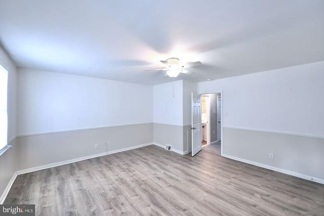 11850 BASILE RD, Philadelphia, PA 19154