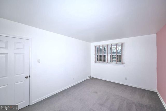 11850 BASILE RD, Philadelphia, PA 19154