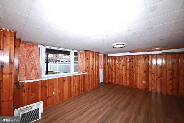 11850 BASILE RD, Philadelphia, PA 19154