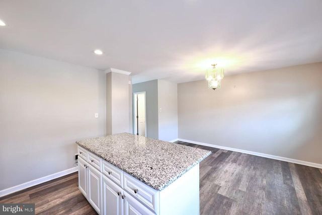 11850 BASILE RD, Philadelphia, PA 19154