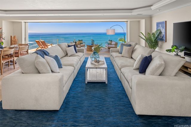 3019 Kalakaua Avenue 6, Honolulu, HI 96815