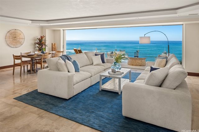 3019 Kalakaua Avenue 6, Honolulu, HI 96815