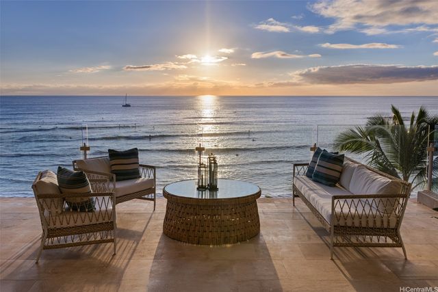 3019 Kalakaua Avenue 6, Honolulu, HI 96815