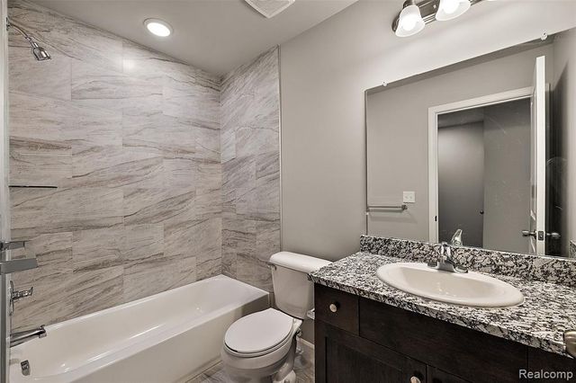 28260 Delano Drive Unit 6F, New Baltimore, MI 48051