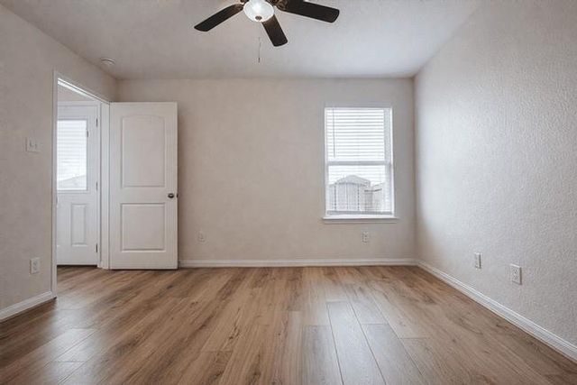 2209 Nautica Terrace Dr, Texas City, TX 77568