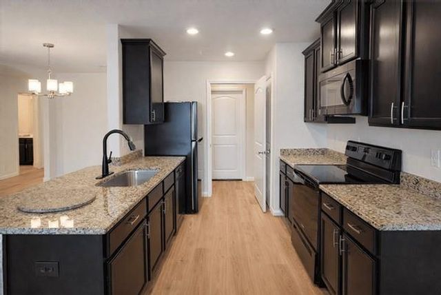 2209 Nautica Terrace Dr, Texas City, TX 77568