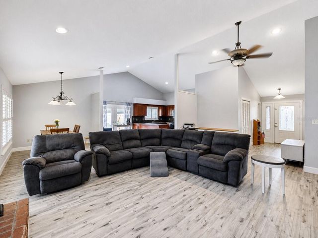 358 BRUSHWOOD LANE, Winter Springs, FL 32708
