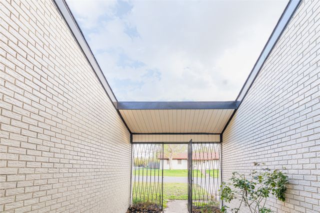 5709 Tourist Drive, North Richland Hills, TX 76189