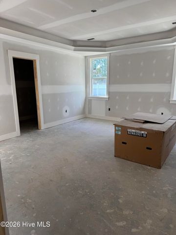 175 Twining Rose Lane, Holly Ridge, NC 28445