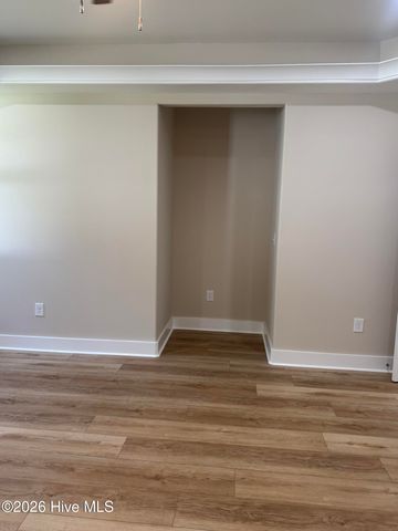 175 Twining Rose Lane, Holly Ridge, NC 28445