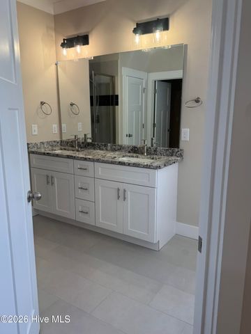 175 Twining Rose Lane, Holly Ridge, NC 28445