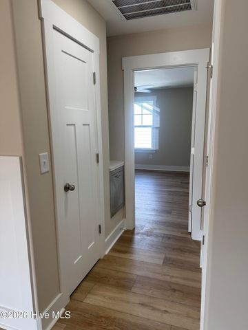 175 Twining Rose Lane, Holly Ridge, NC 28445