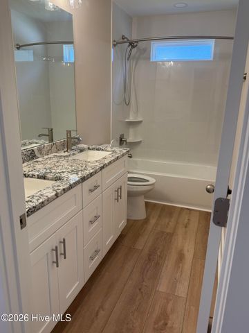 175 Twining Rose Lane, Holly Ridge, NC 28445