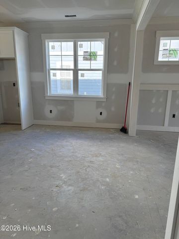 175 Twining Rose Lane, Holly Ridge, NC 28445