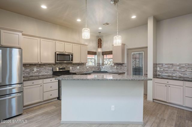 2980 Don Buck Drive, Las Cruces, NM 88011