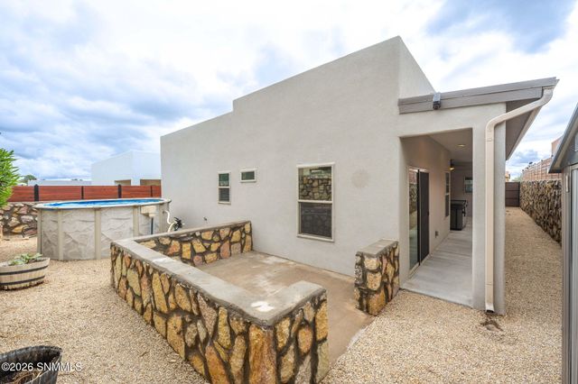 2980 Don Buck Drive, Las Cruces, NM 88011
