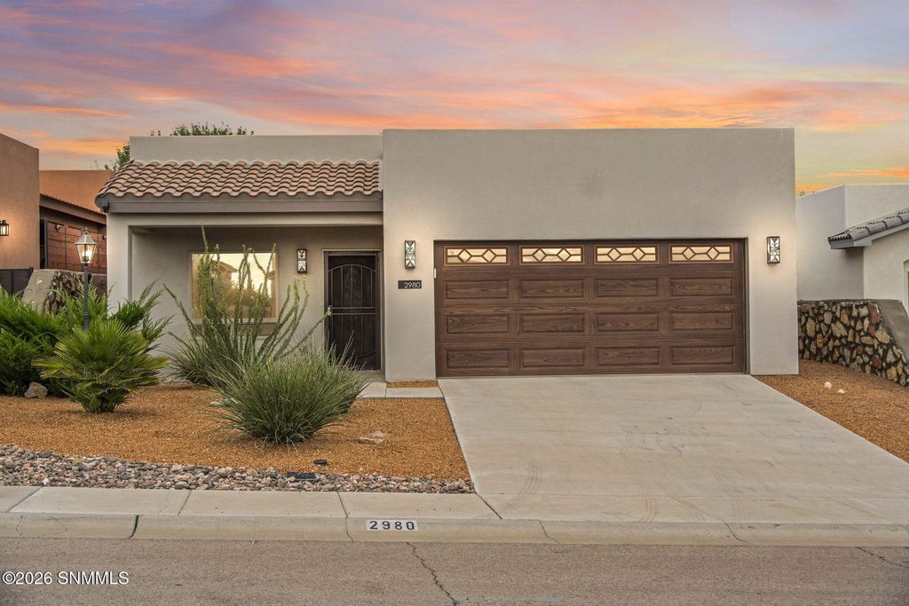 2980 Don Buck Drive, Las Cruces, NM 88011