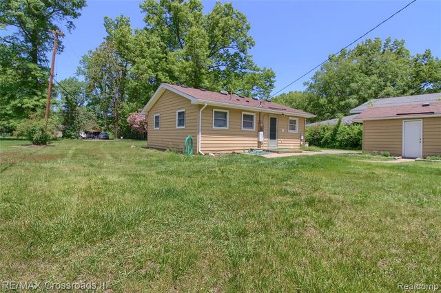 41509 Riggs Road, Van Buren, MI 48111