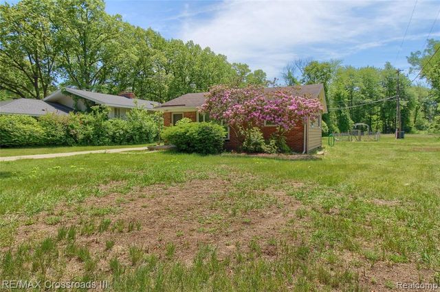 41509 Riggs Road, Van Buren, MI 48111