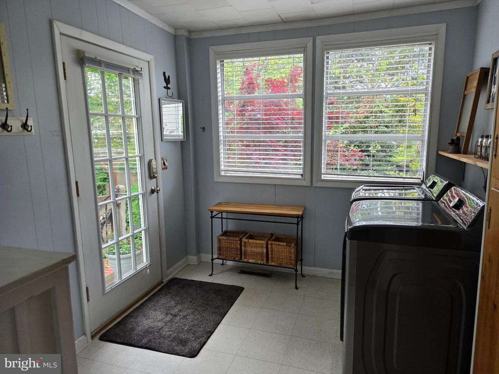 Image 17 of property listing at 105 FEDERAL ST, Snow Hill, MD 21863