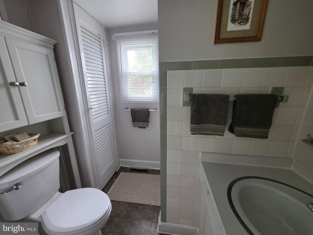Image 19 of property listing at 105 FEDERAL ST, Snow Hill, MD 21863