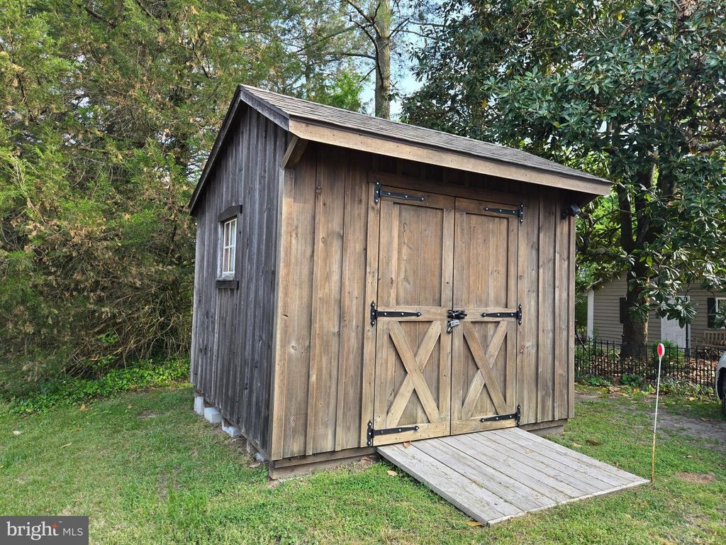 Image 45 of property listing at 105 FEDERAL ST, Snow Hill, MD 21863