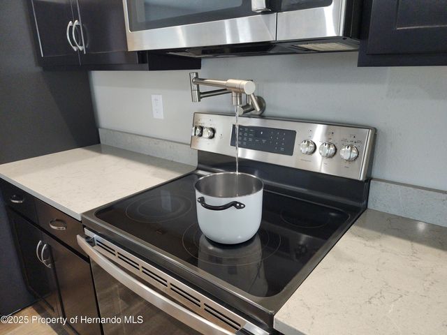 9089 Dupont Avenue, Spring Hill, FL 34608