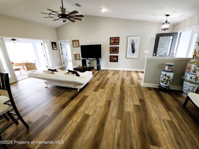 9089 Dupont Avenue, Spring Hill, FL 34608