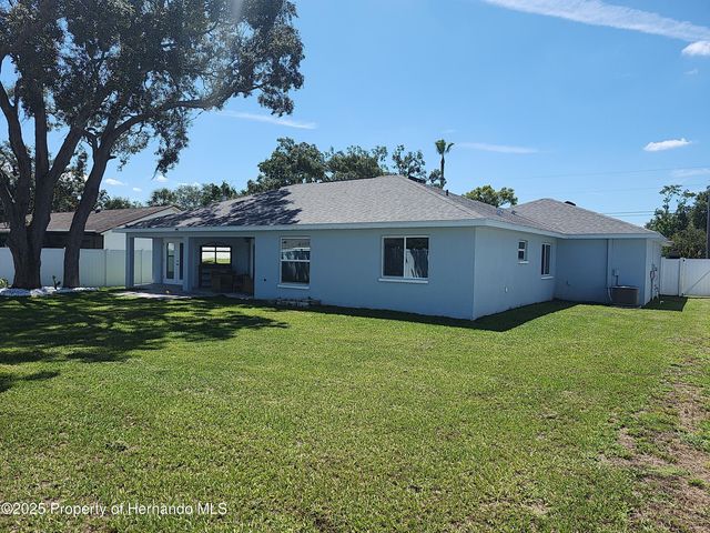 9089 Dupont Avenue, Spring Hill, FL 34608