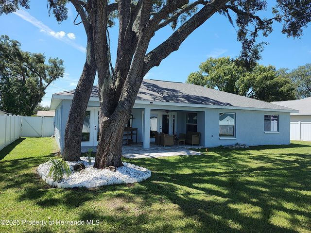 9089 Dupont Avenue, Spring Hill, FL 34608