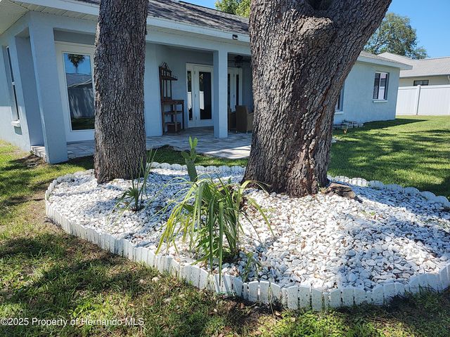 9089 Dupont Avenue, Spring Hill, FL 34608