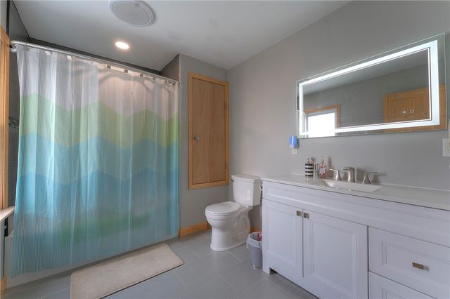 213 N 6th Street, Youngwood, PA 15697