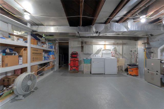 213 N 6th Street, Youngwood, PA 15697