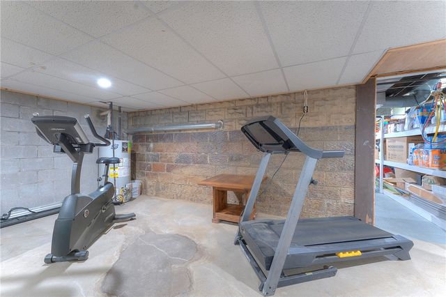 213 N 6th Street, Youngwood, PA 15697