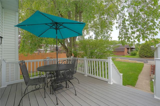 213 N 6th Street, Youngwood, PA 15697