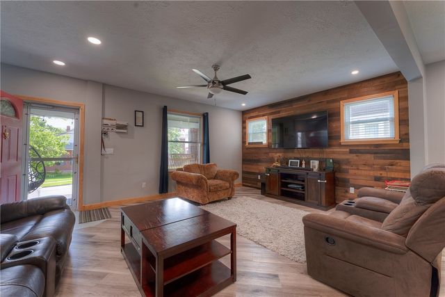 213 N 6th Street, Youngwood, PA 15697
