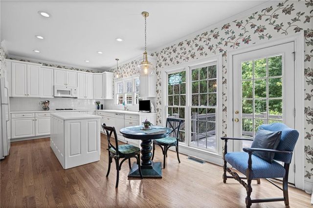 1128 Promontory Drive, Marietta, GA 30062
