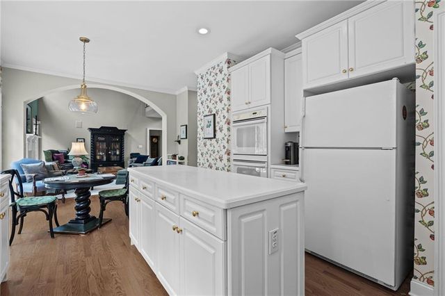1128 Promontory Drive, Marietta, GA 30062