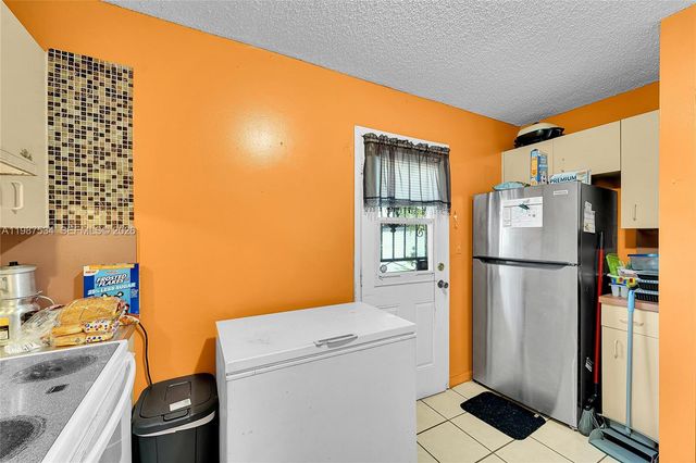 3115 NW 65th St, Miami, FL 33147