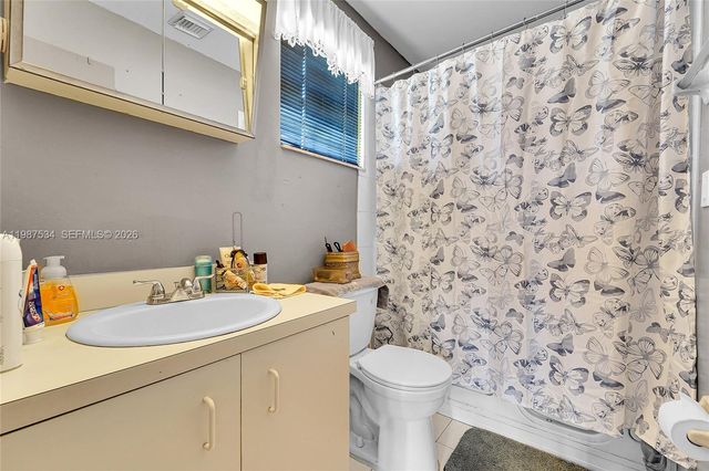 3115 NW 65th St, Miami, FL 33147