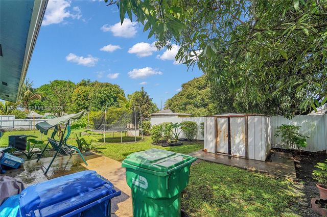 3115 NW 65th St, Miami, FL 33147