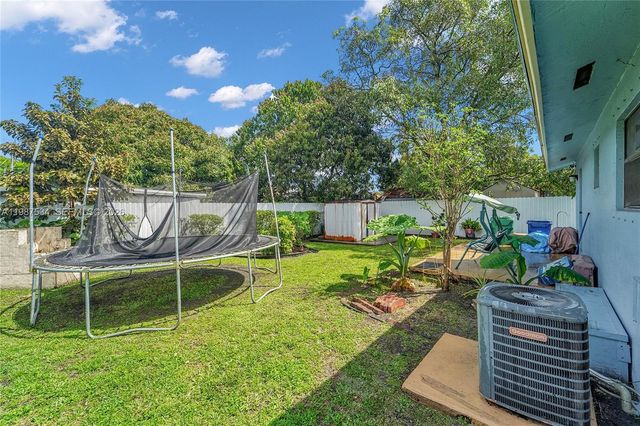 3115 NW 65th St, Miami, FL 33147