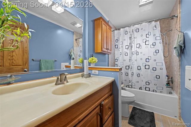 12876 Martin Road, Warren, MI 48088