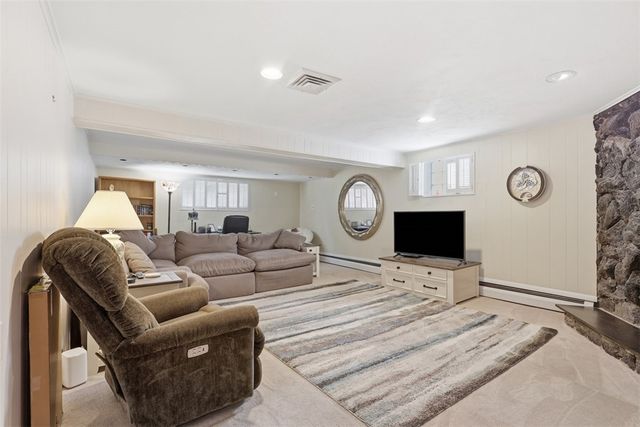 6725 Verona Rd, Verona, PA 15147