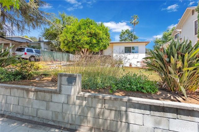 1062 Worcester Avenue, Pasadena, CA 91104