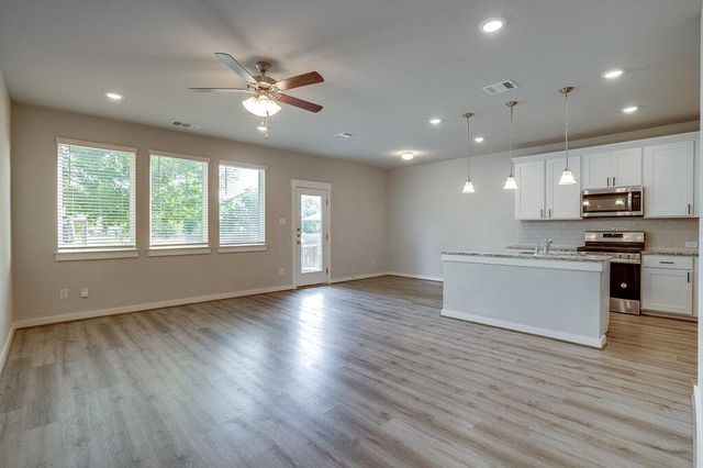 505 Pearly Eye DR B, Pflugerville, TX 78660
