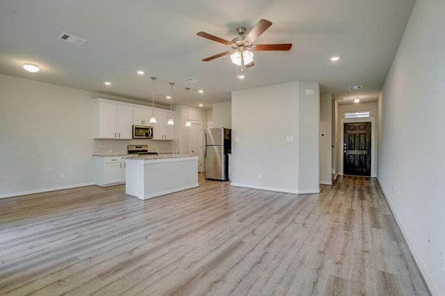 505 Pearly Eye DR B, Pflugerville, TX 78660