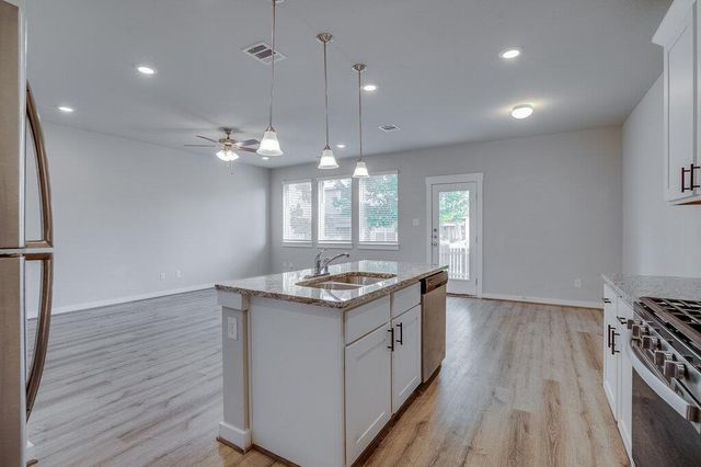 505 Pearly Eye DR B, Pflugerville, TX 78660