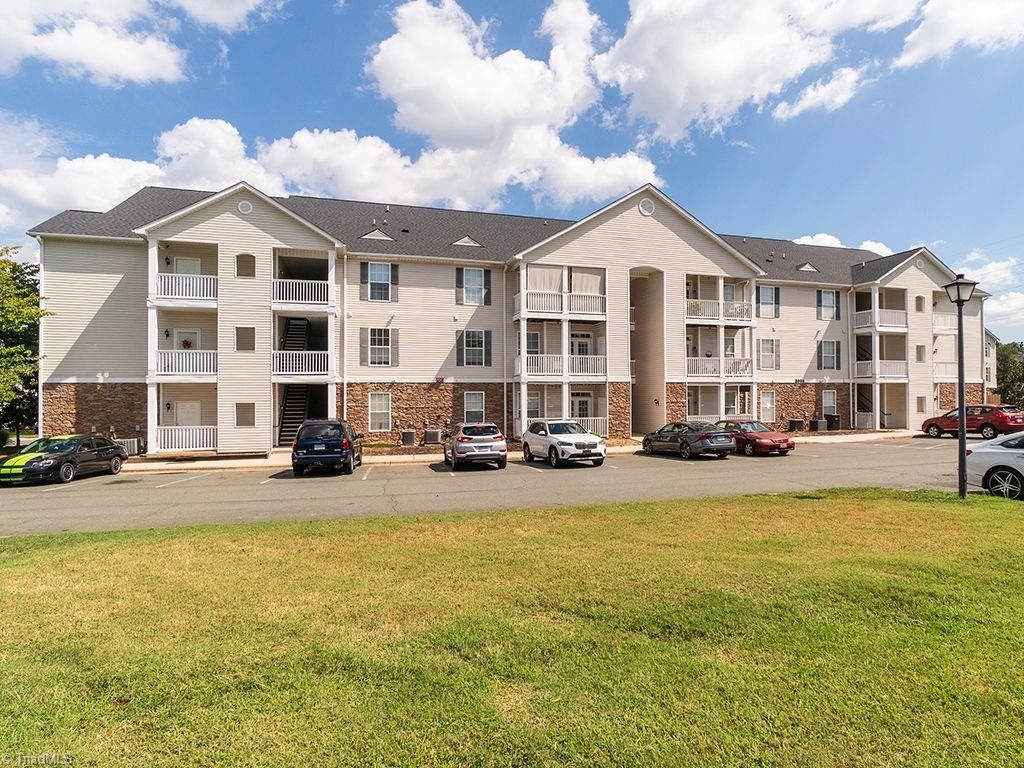 3031 Winston Drive, Burlington, NC 27215