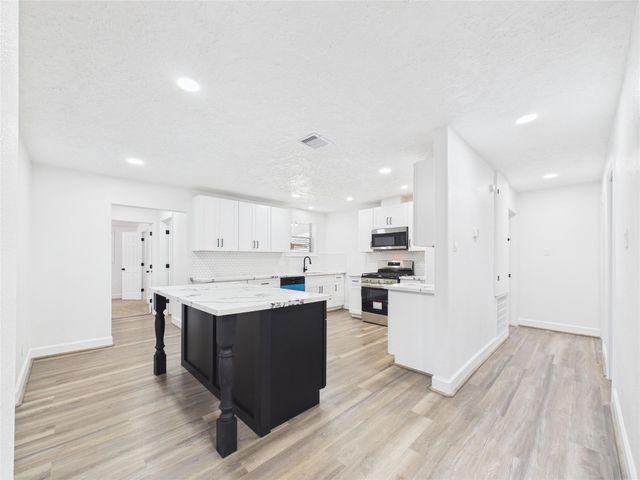 1210 Connie Street, Alvin, TX 77511